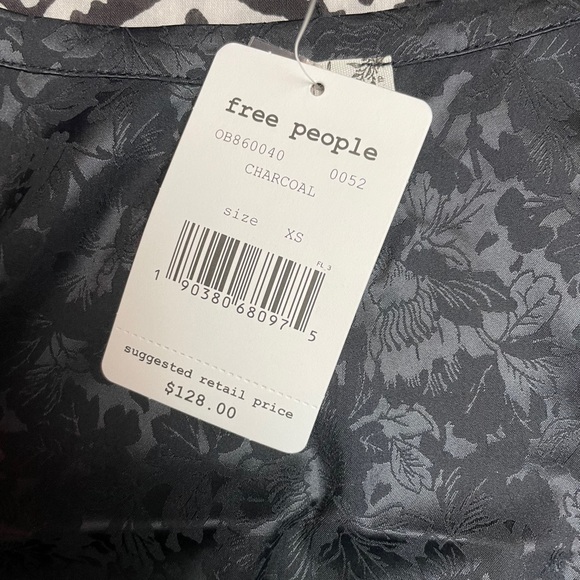 Last 1️⃣ Free People 2 Piece Skirt Set - Picture 4 of 11